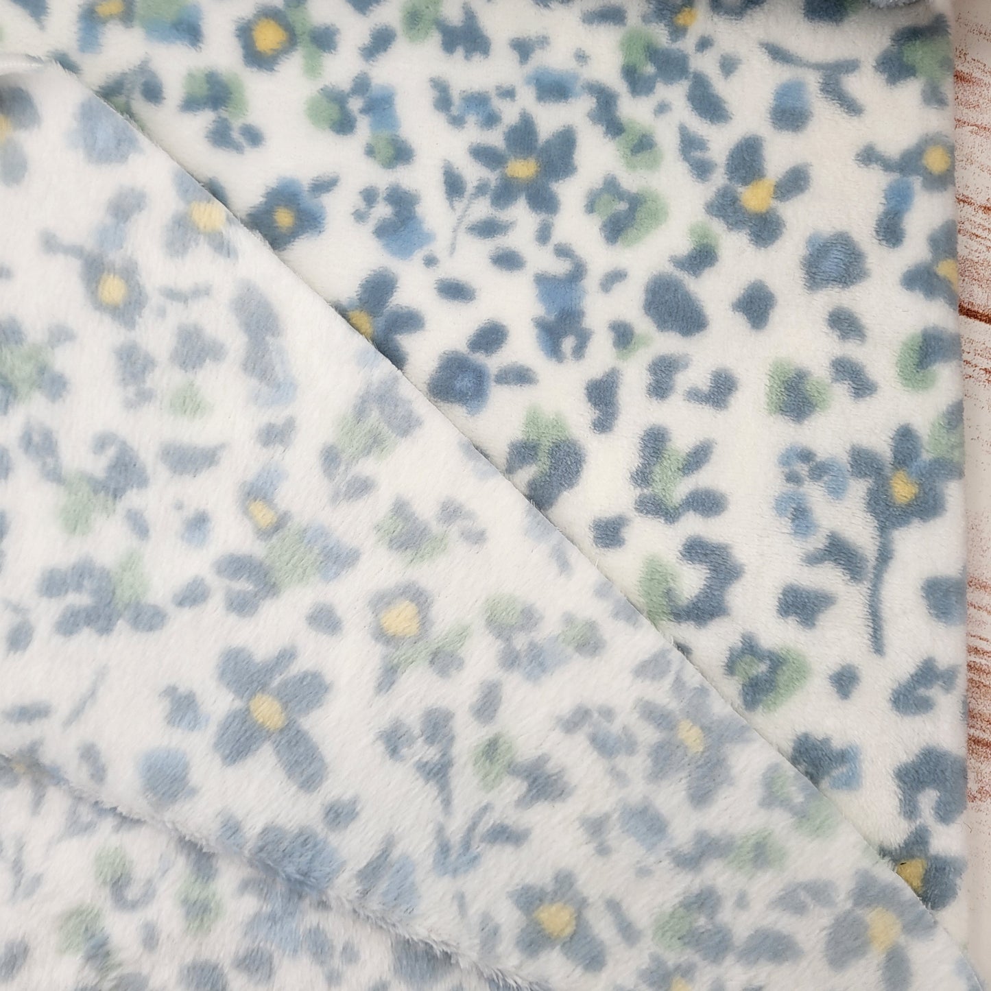 Wellness Fleece- Leo weiß