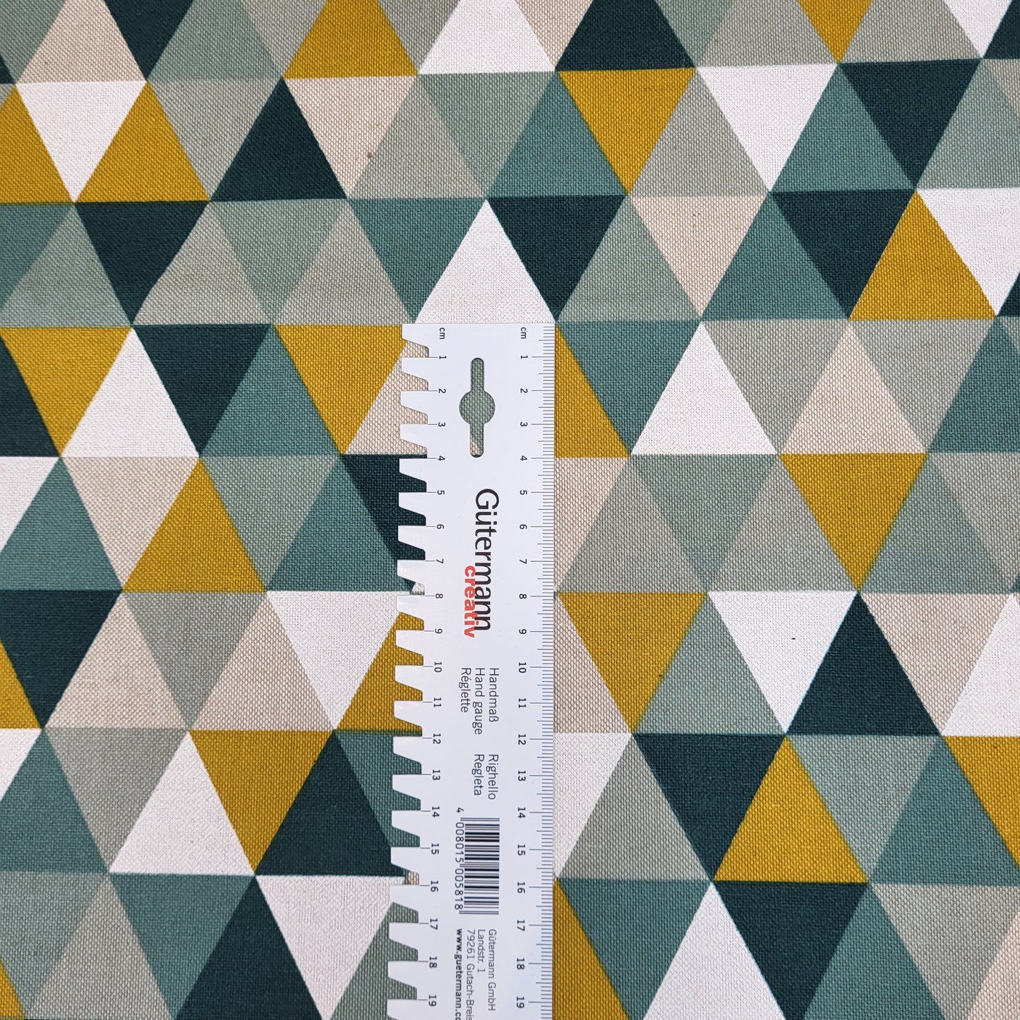 Dekostoff "Dreiecke" grün