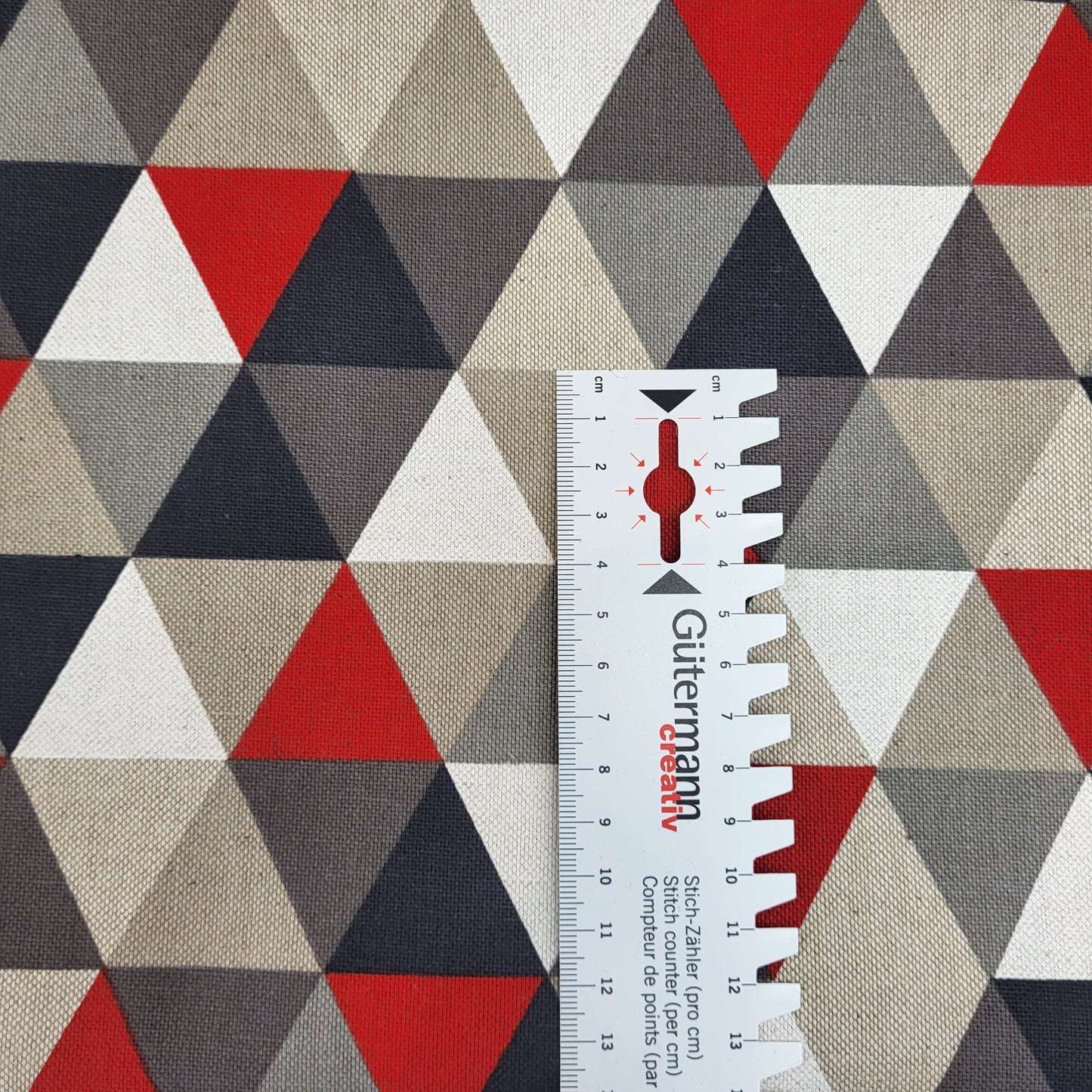 Dekostoff "Dreiecke" rot