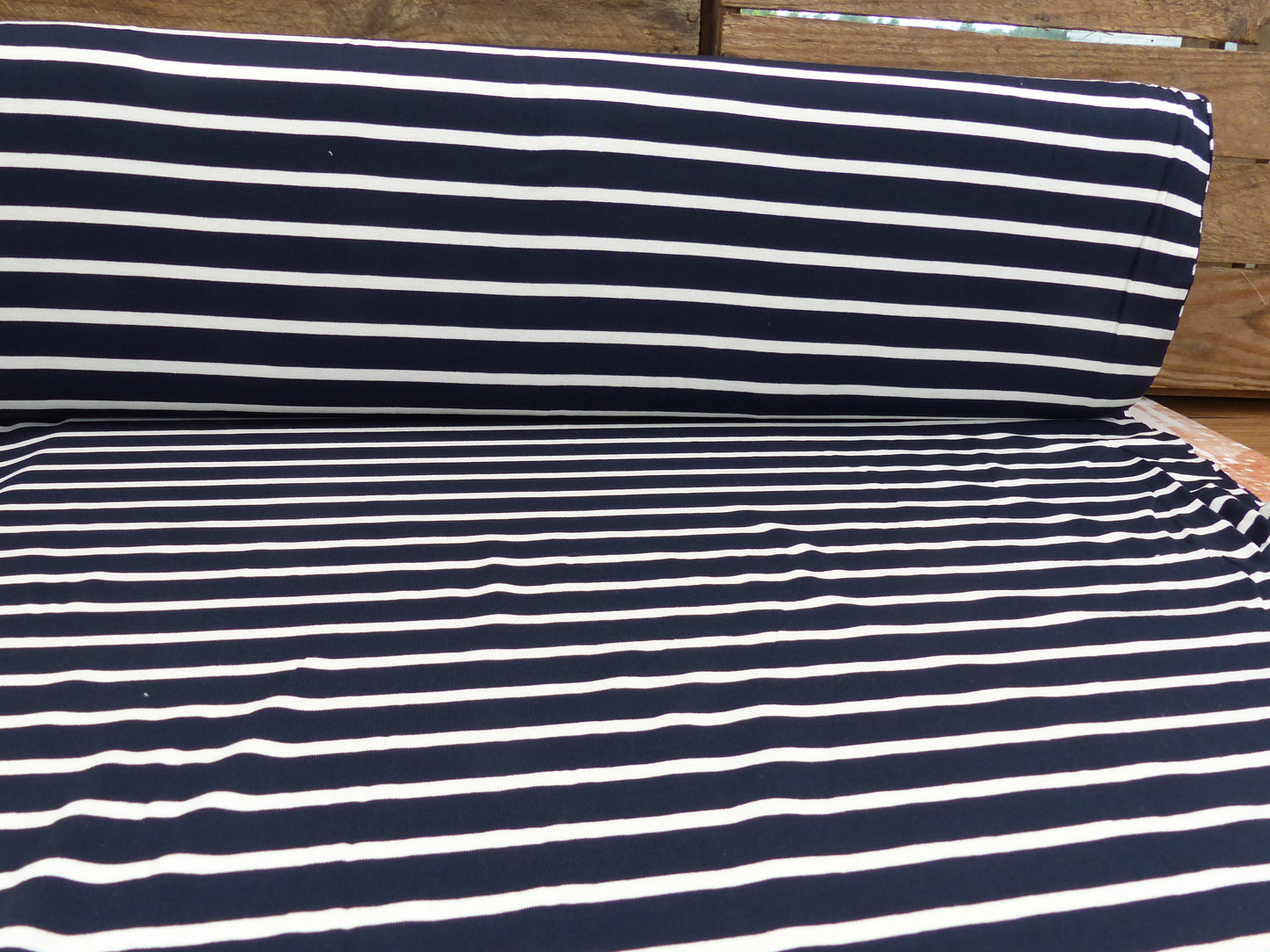 Viskosejersey-Streifen-navy