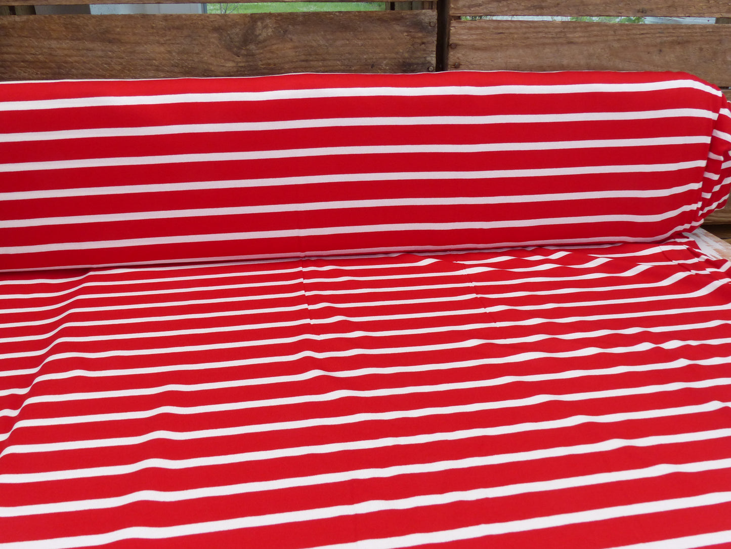 Viskosejersey-Streifen-rot