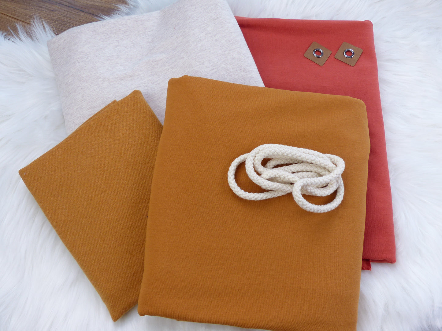 Nähpaket - Hoodie/ Kleid "Zoey"
