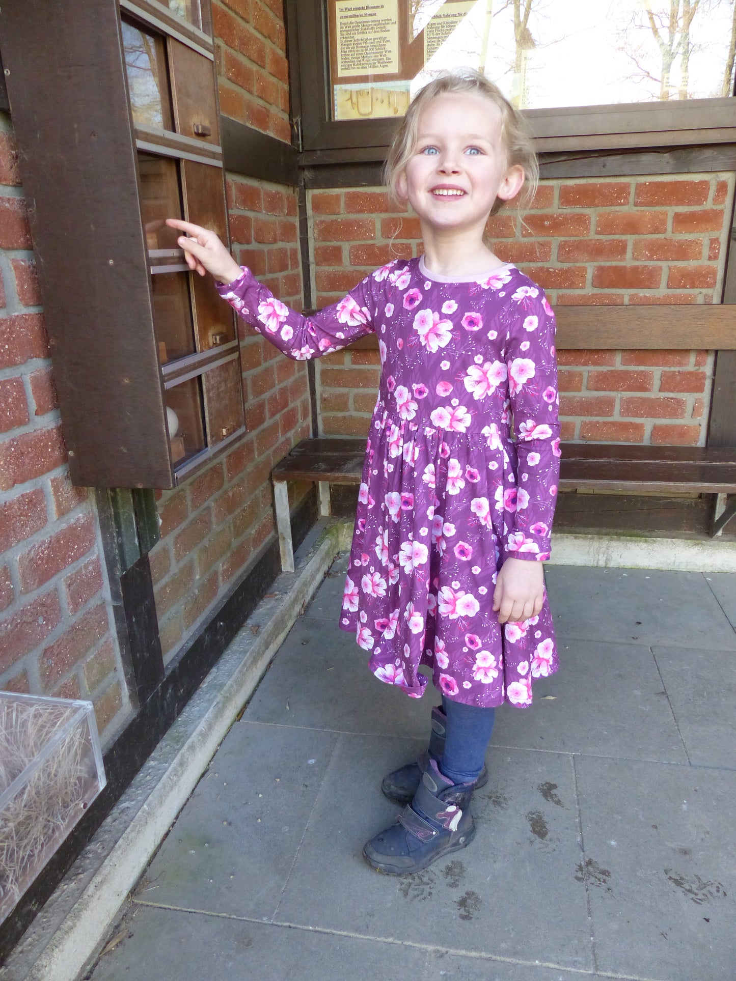 Nähpaket - Kleine Ballerina Kleid Schnittmuster mit passendem Stoff für Kinder